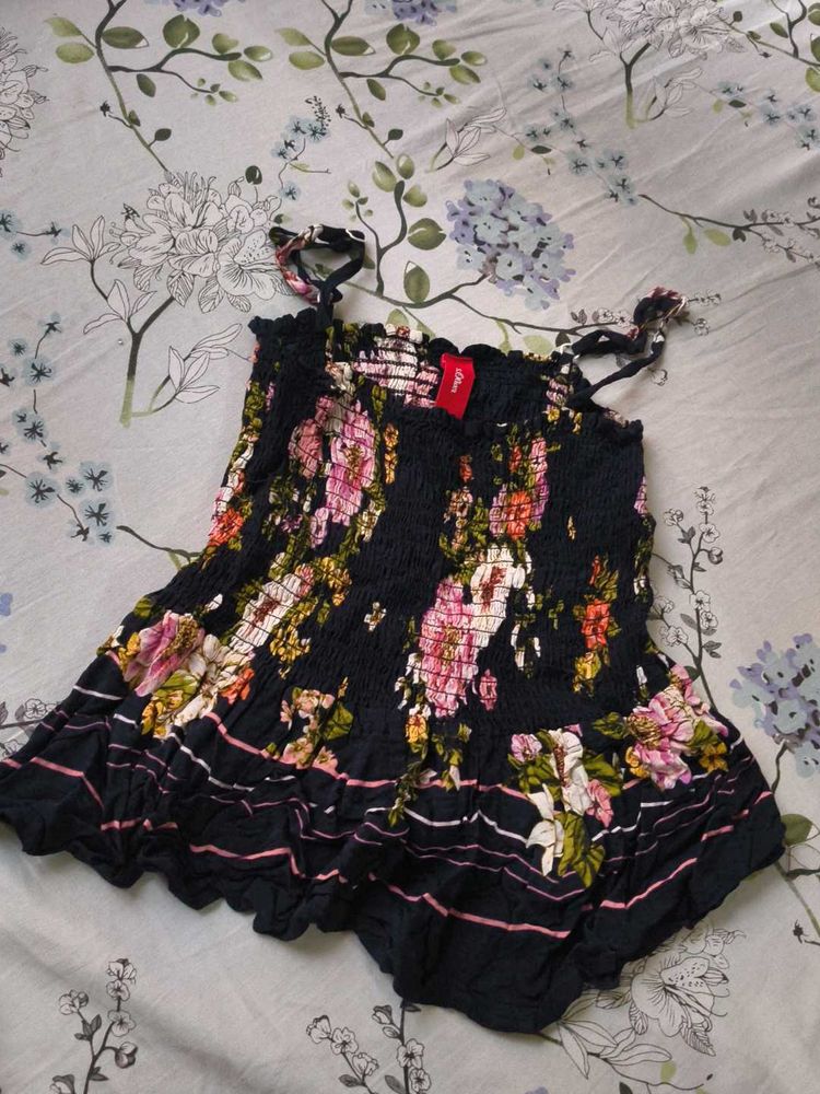 Floral Print Smocked Tank Top 😍