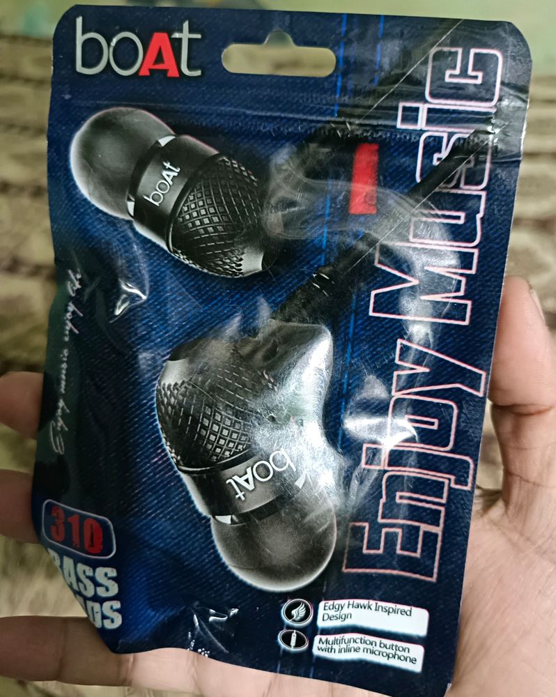 (5 Pieces) boAt Bassheads 310 With Mic