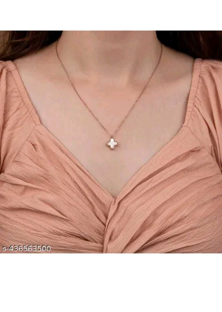 Four-Leaf Clover Necklace