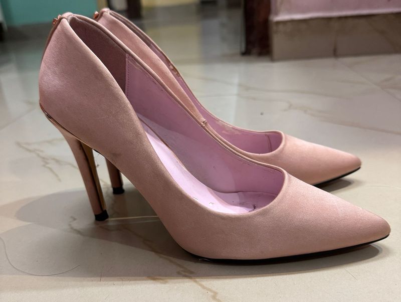 Pink Pointed Heels