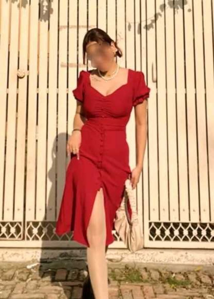 Chic Red Midi Dress