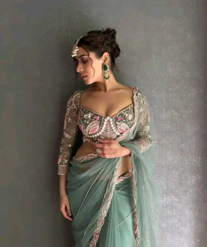 Supper Attractive Saree 800 Rs Fix