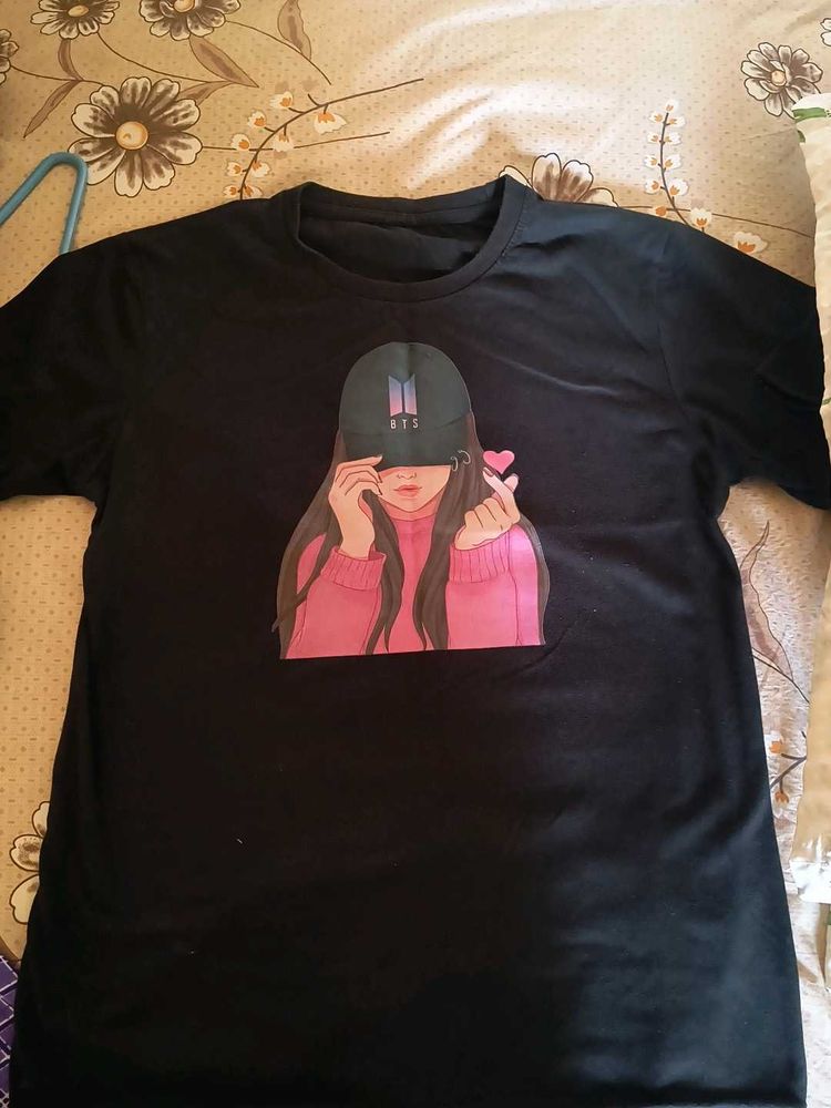Comfy Black Tshirt