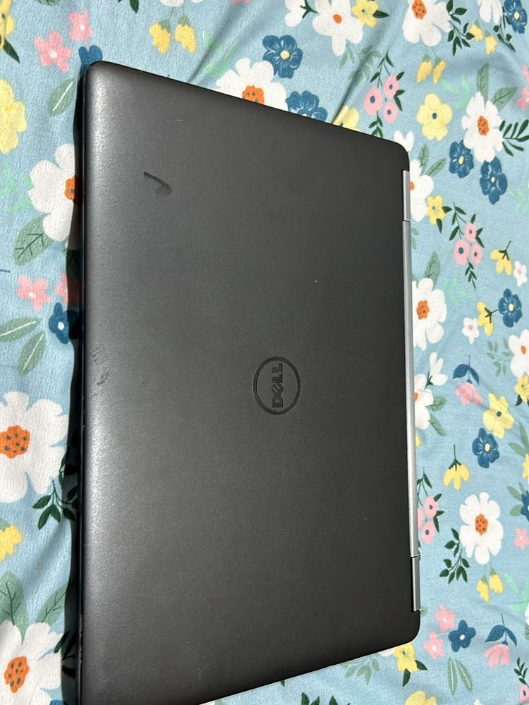 Dell Laptop Fully New Condition But Hardrive No