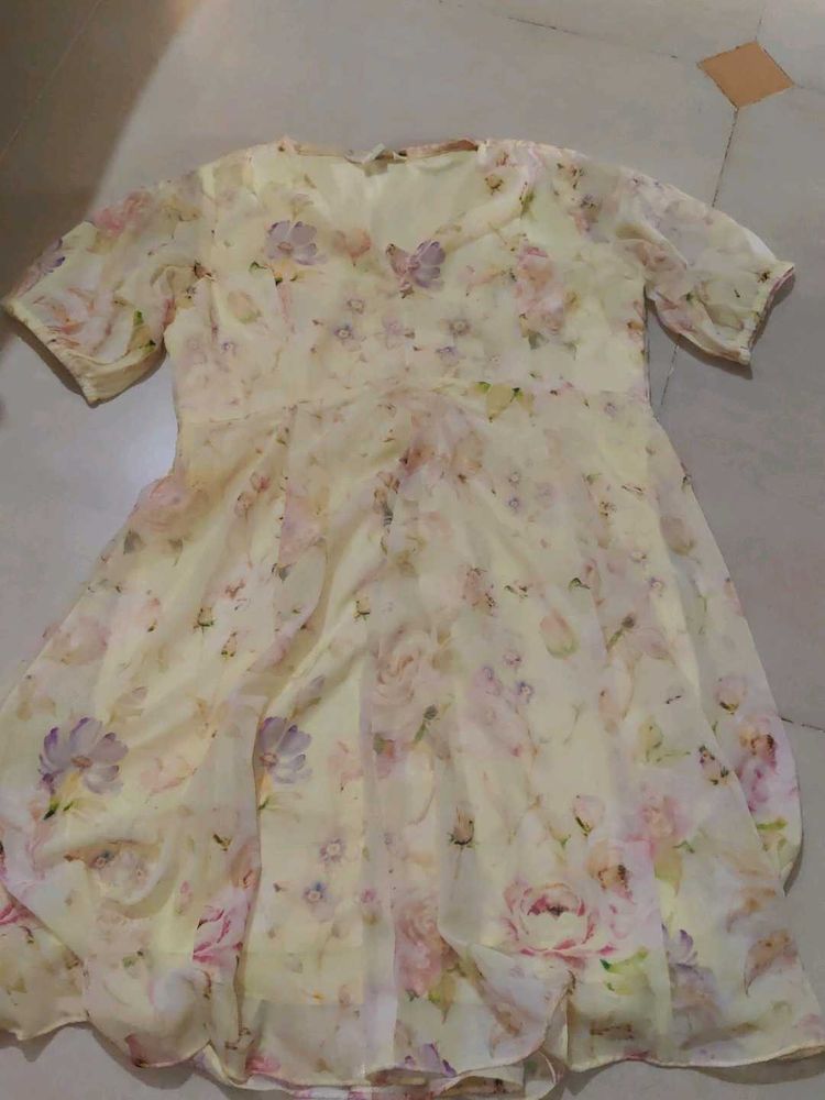 Floral Print Frock For Girls ✨