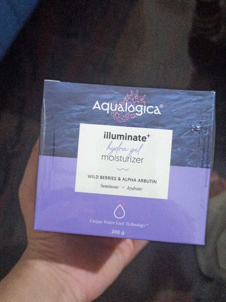Aqualogica illuminate hydra gel moisturizer