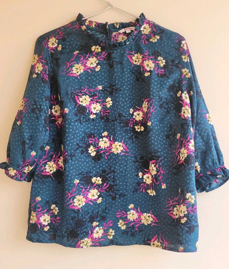 Honey By Pantaloons Top L