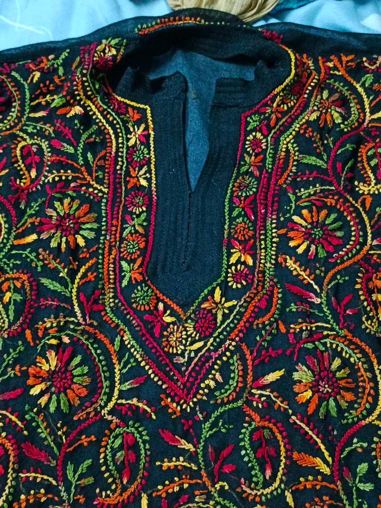 Embroidered Short Chikankari Kurta