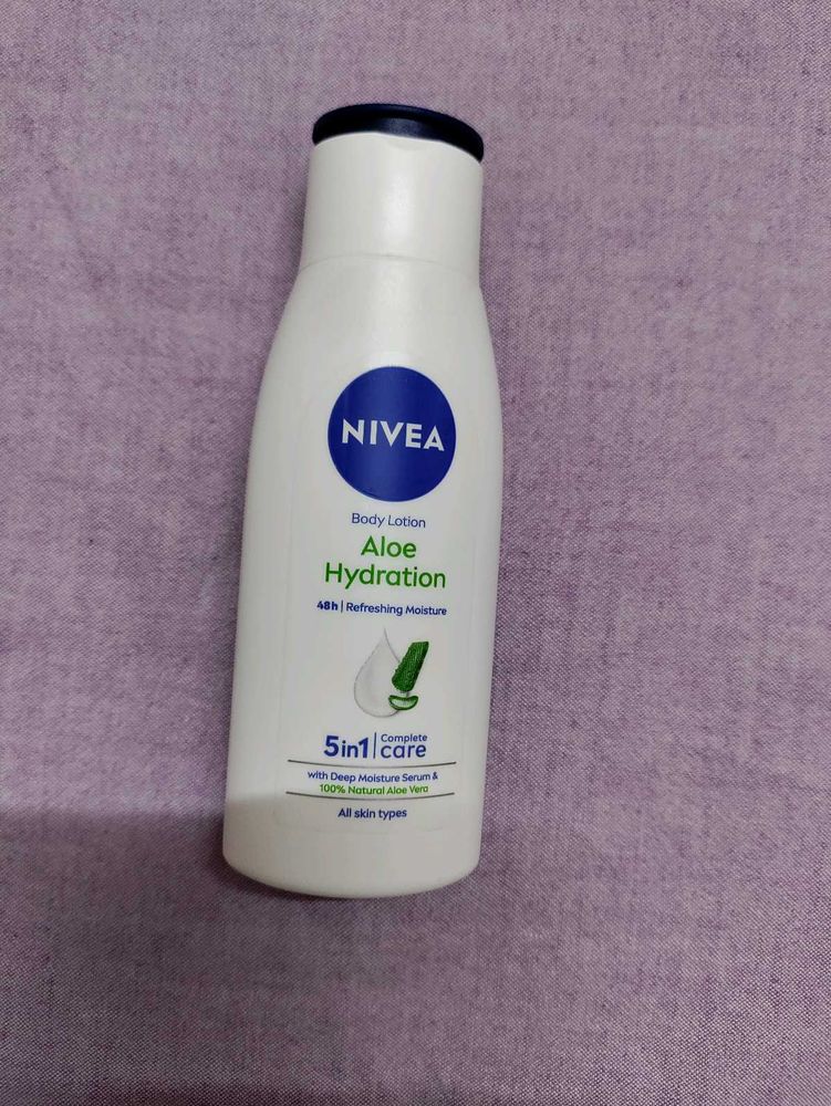 NIVEA Aloe Hydration Body Lotion (50 ml)