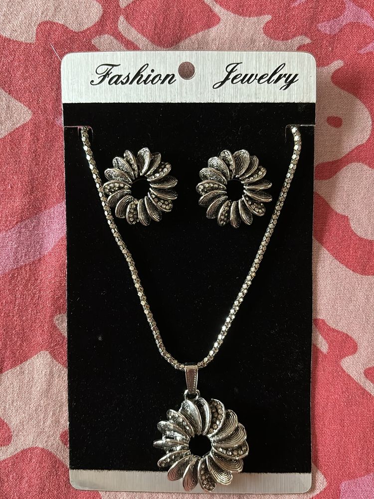 Silver Oxidised Look Necklace &amp; Earrings