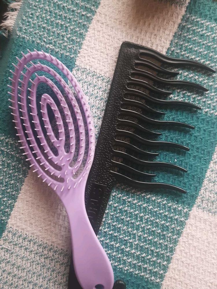 Detangling Combs