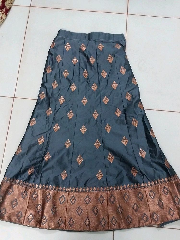 Grey Lehenga, Boat Neck With Back Tie And Hook