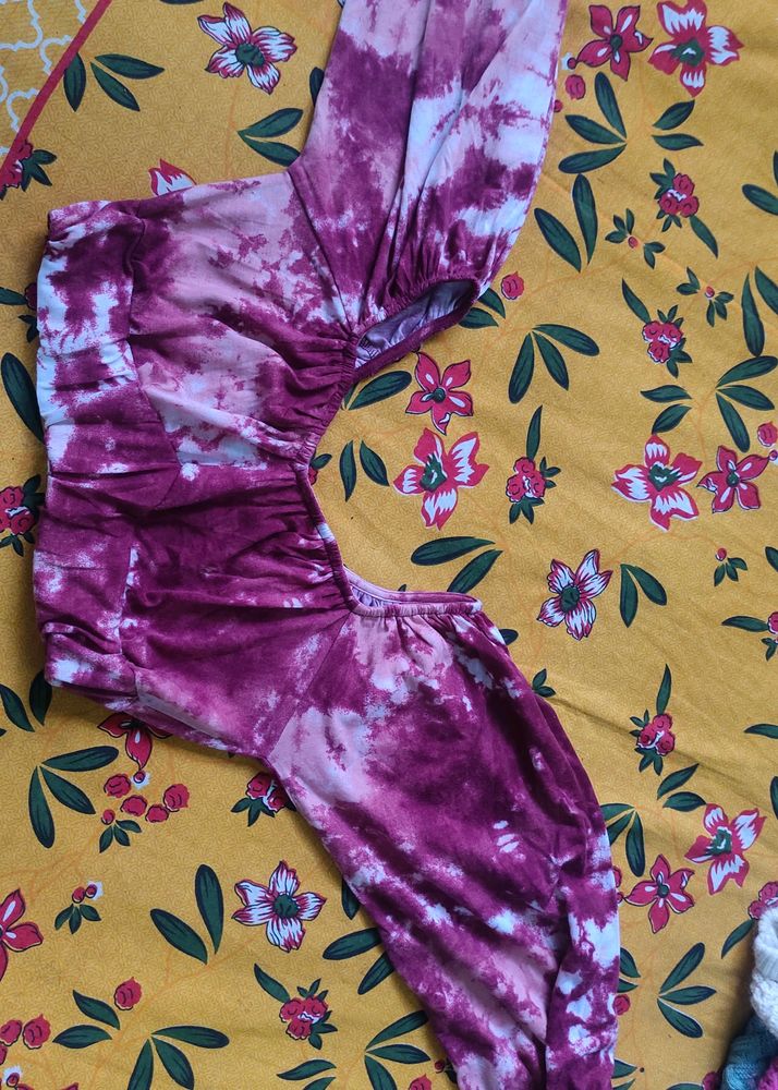 tie dye full sleeve crop top