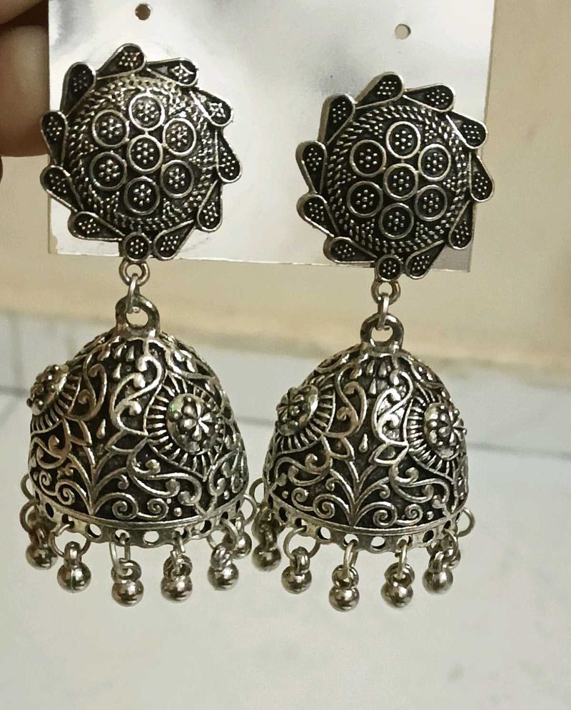 Silver Jhumka Earrings
