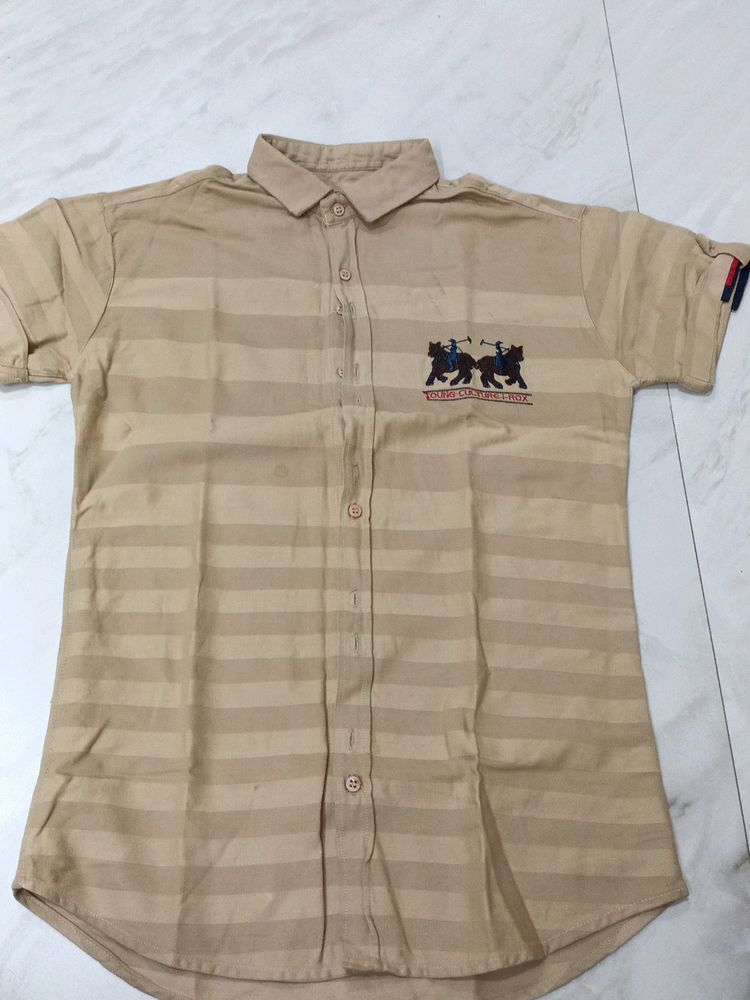 Shirt With A Design Quality Is Good