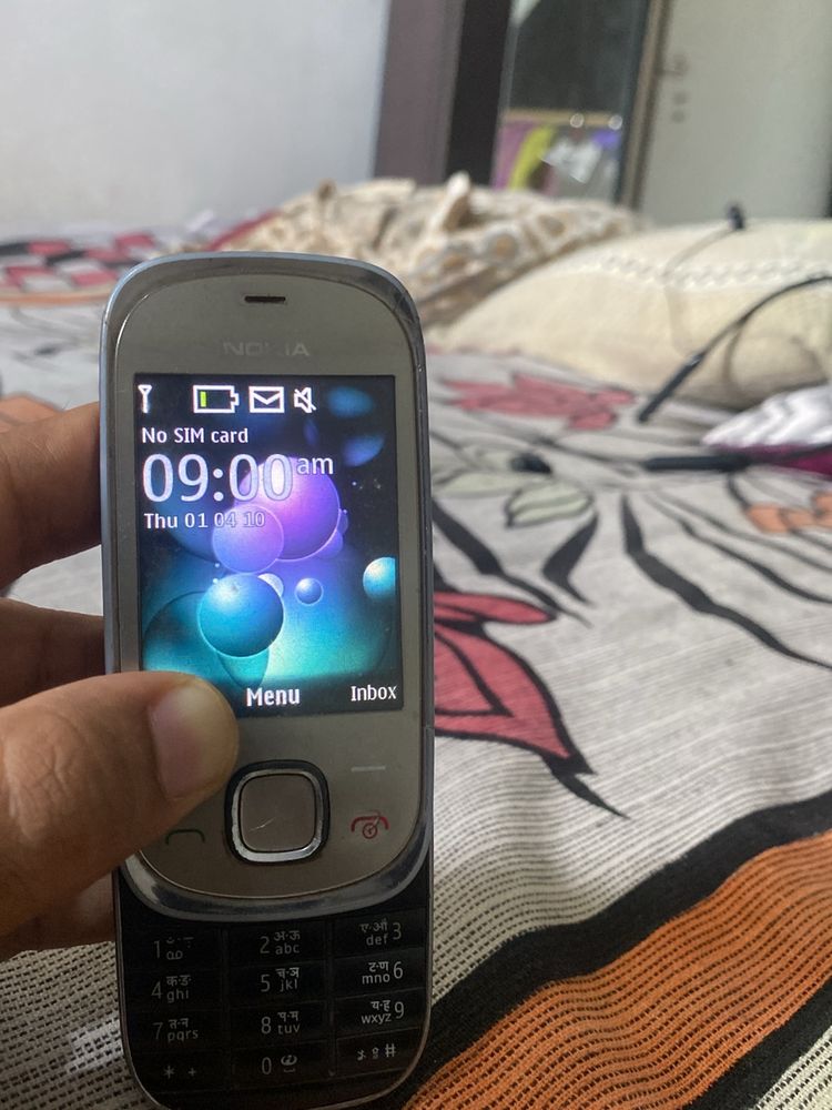 Nokia 7230 Slider Phone