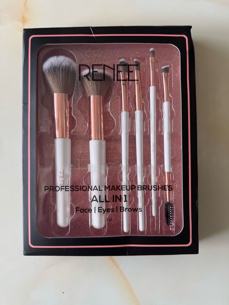Renee Makeup Brushes Set- Brand New