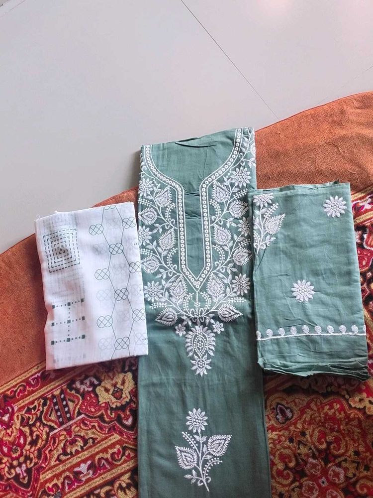 Embroidered Kurta, Pant &amp; Dupatta Set