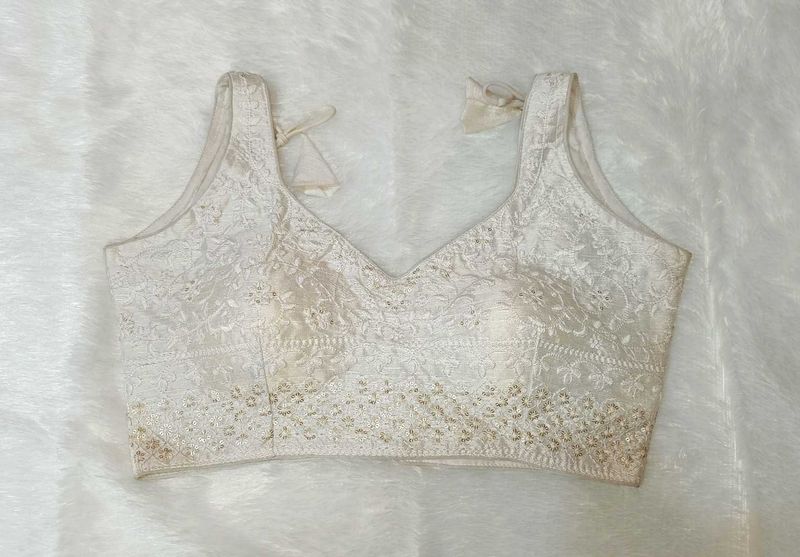 Sleeveless Chikan work blouse