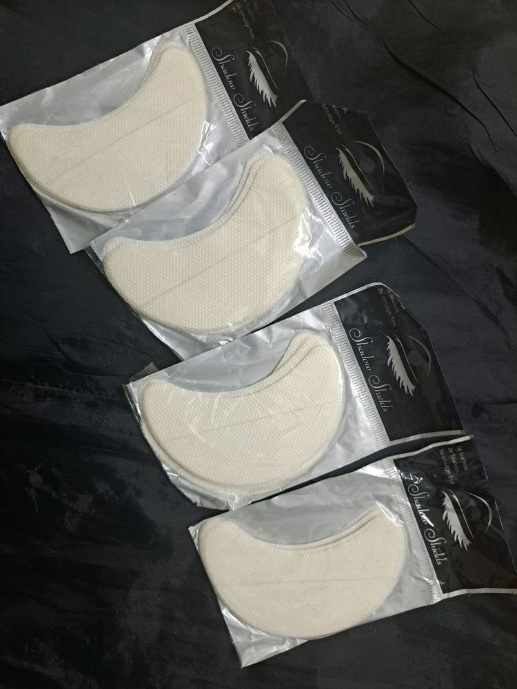 Set Of 40 Eyeshadow Shields