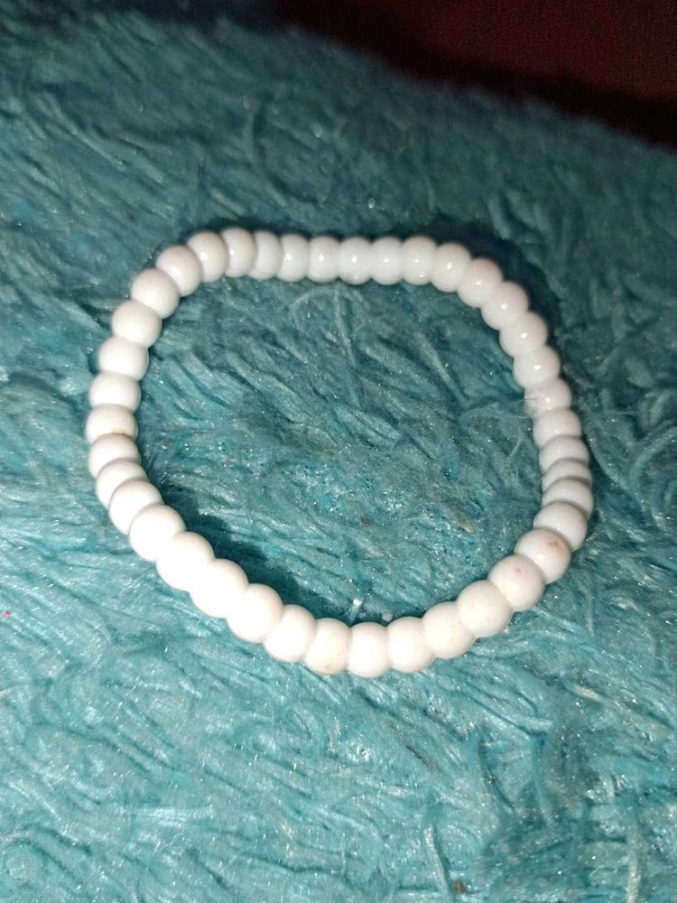 White Kid&#39;s Bracelet