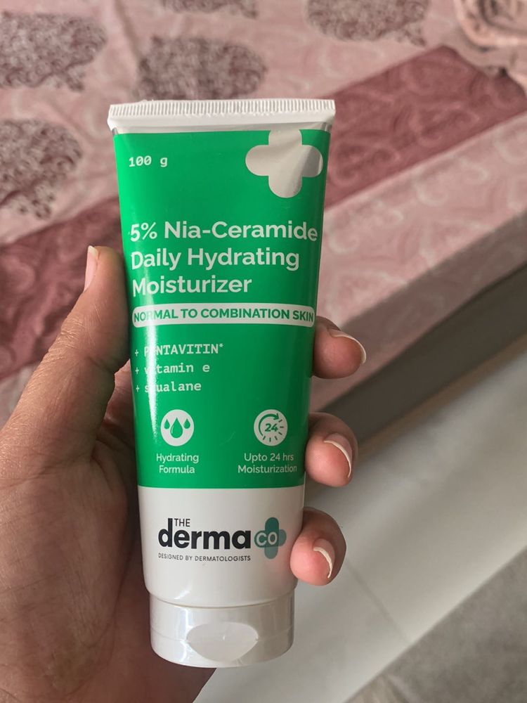 The Derma Co 5% Nia-ceramide Hydrating Moisturiser