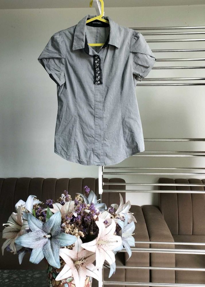 Gray Short Sleeve Blouse