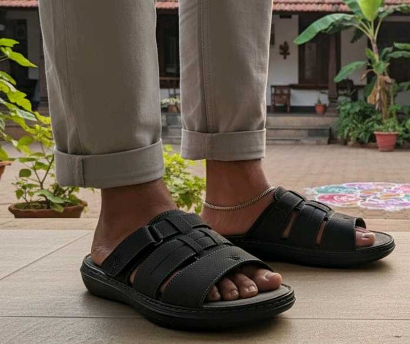 Woodland Leather Slipper size 6/7/8/9/10/11