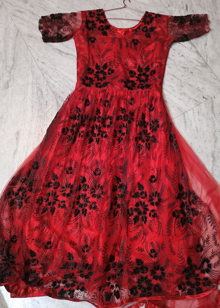 Red Gown With Black Bead Work L Size!!!Freebie Given 🎁❤️Grab Now🙏