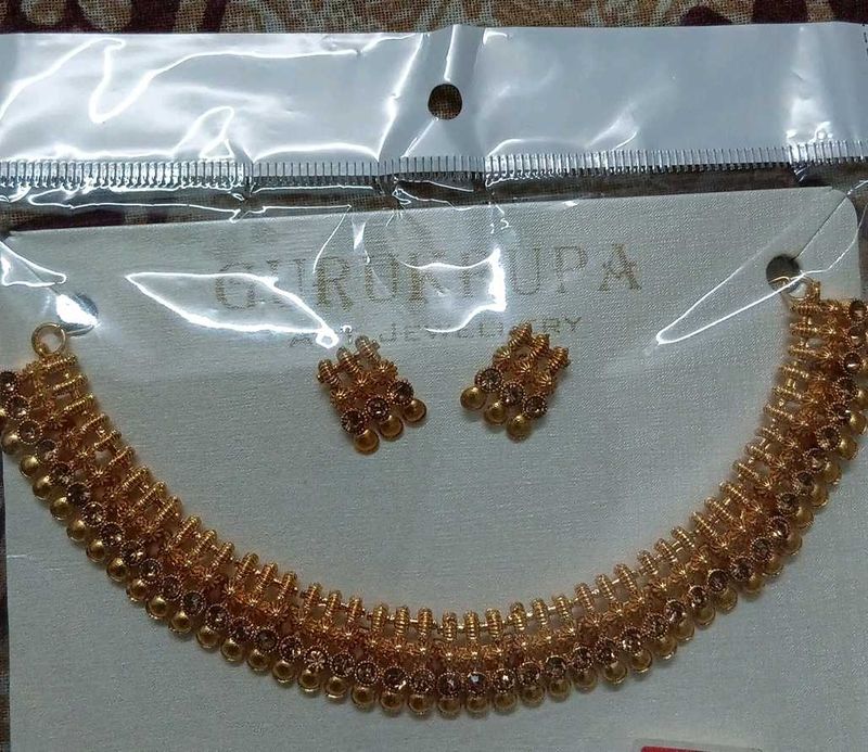 New Gold-toned Necklace &amp; Earring Set