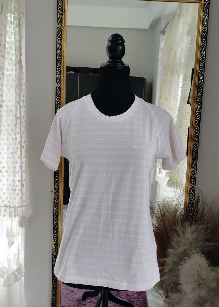 Nike Striped Tee