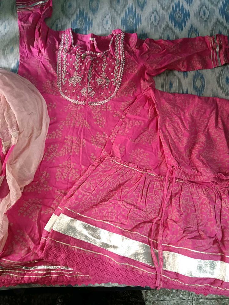 Embroidered Kurta Set