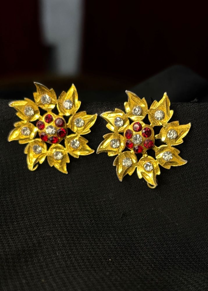 floral design hook studs