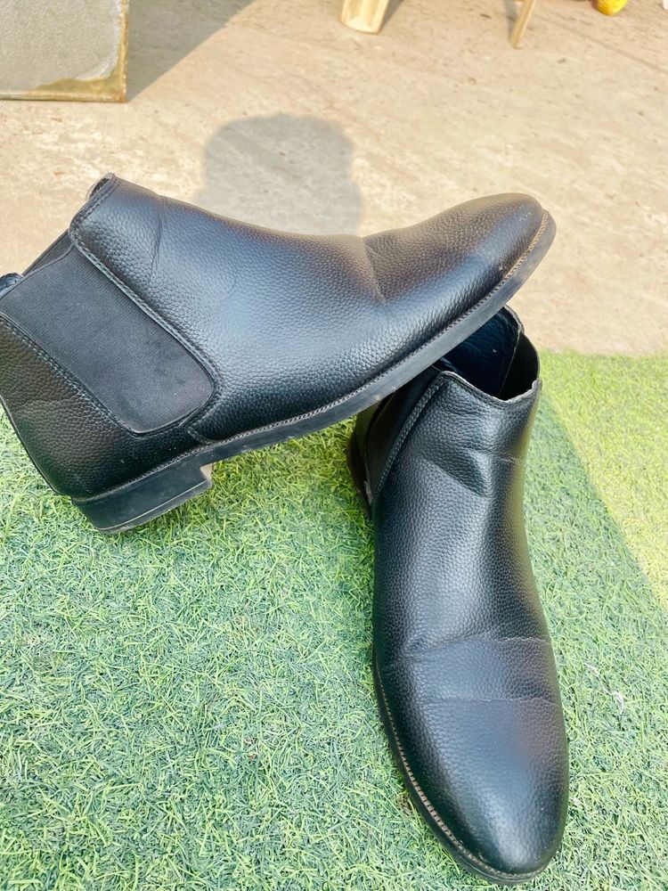 Black Leather Boots