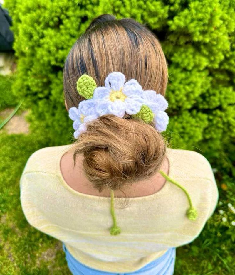 Floral Hair Accessory