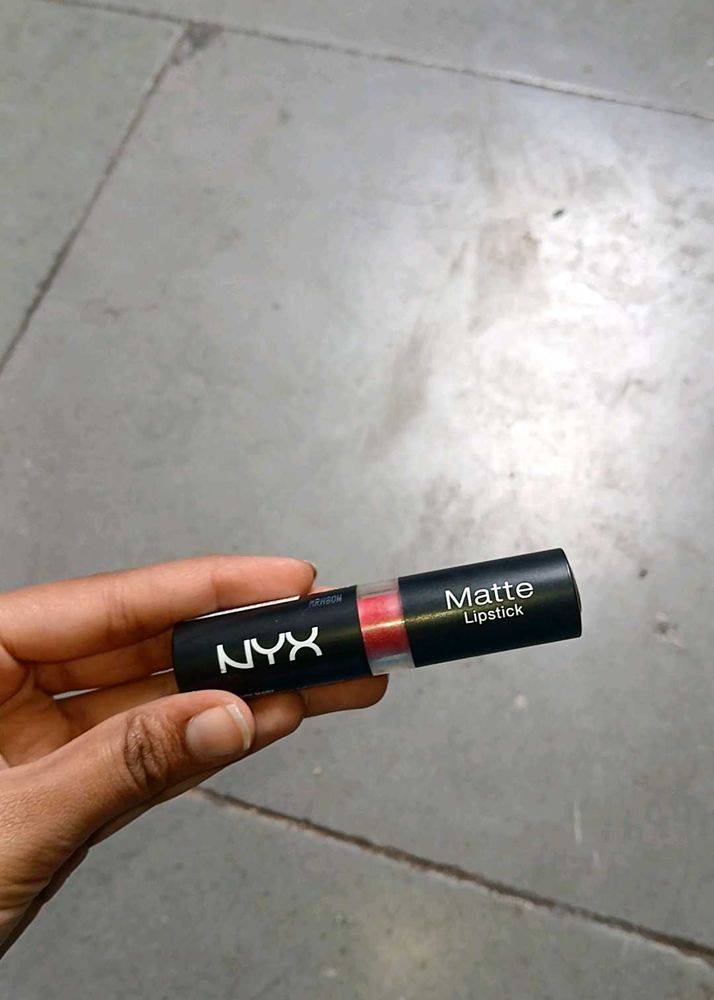 NYX Matte Lipstick Shade (MLS BLOODY MARY)