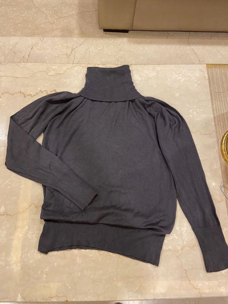 High Neck Top