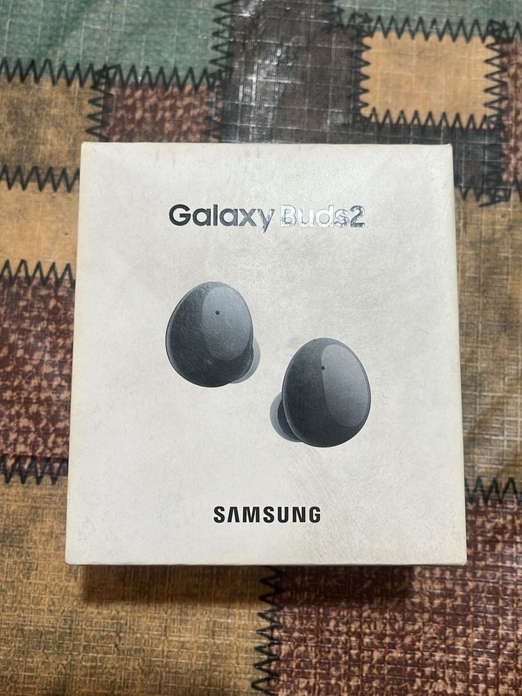 Galaxy Buds 2 Like New .. Never Used