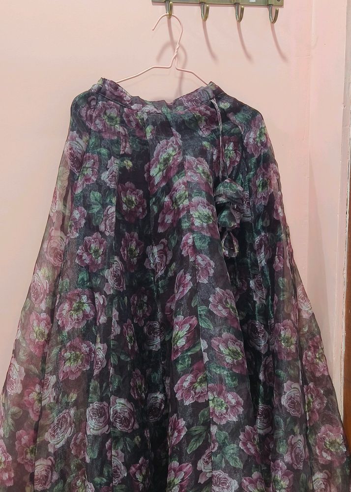 Women Ethenic Skirt And Top