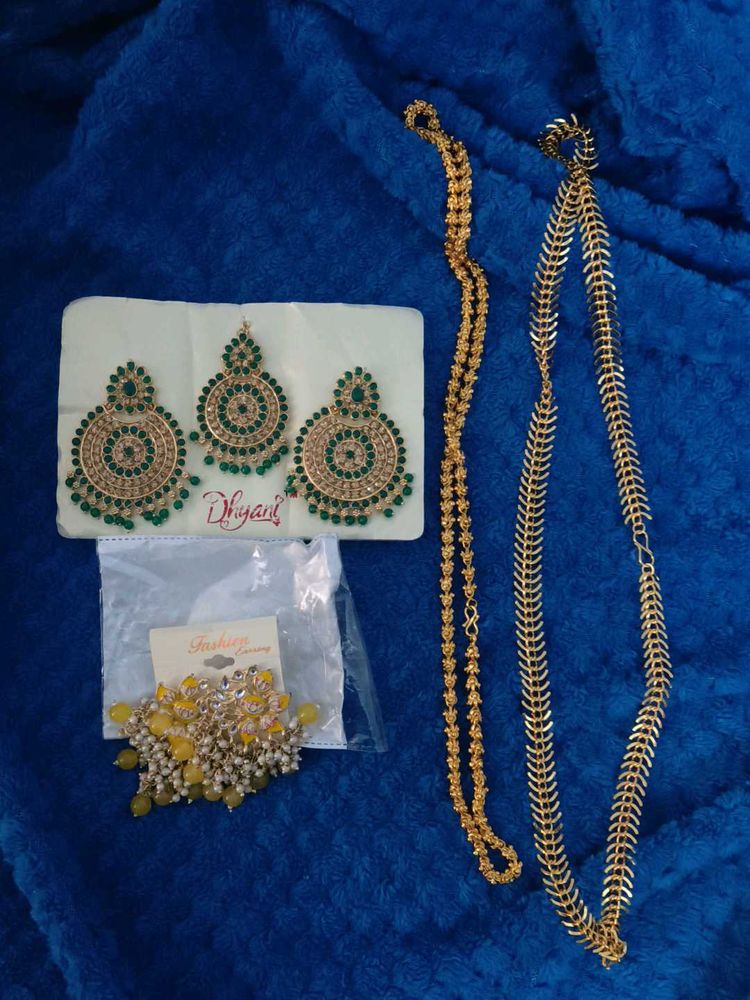 Set Of 2 Chains, Earrings And Maang Tika