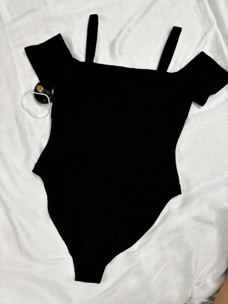 woolen Chic Black Bodysuit