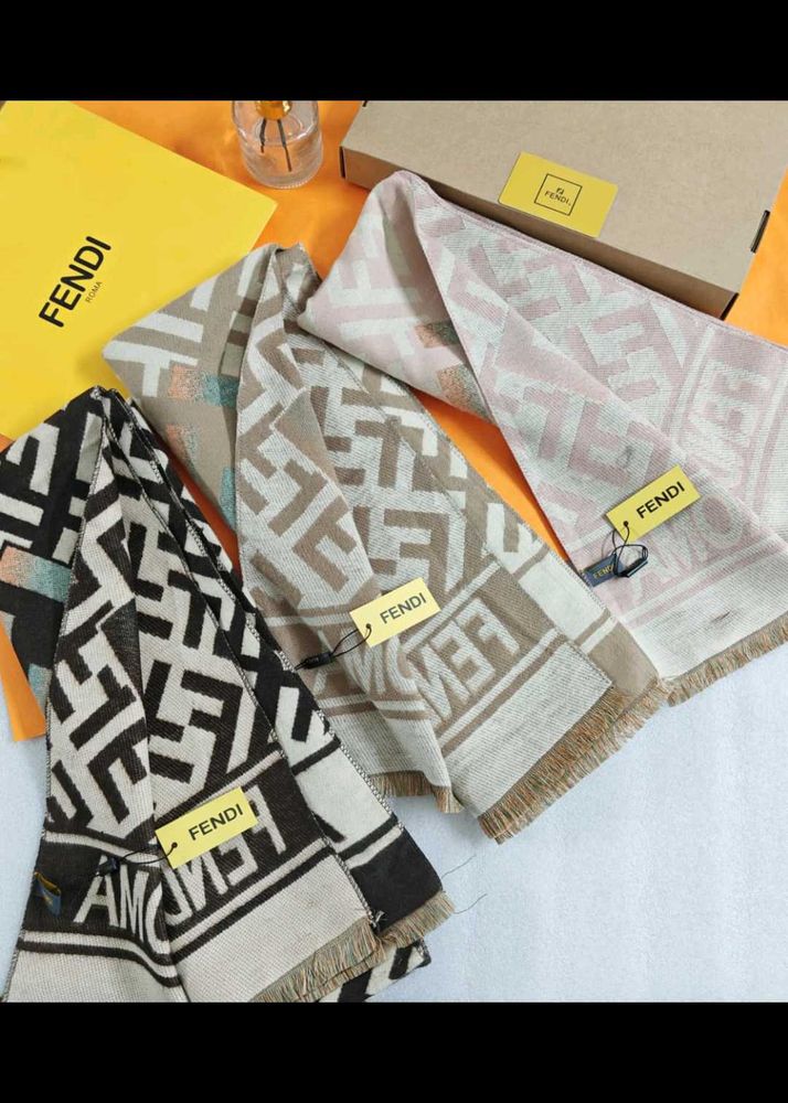 fendi roma stoles unisex