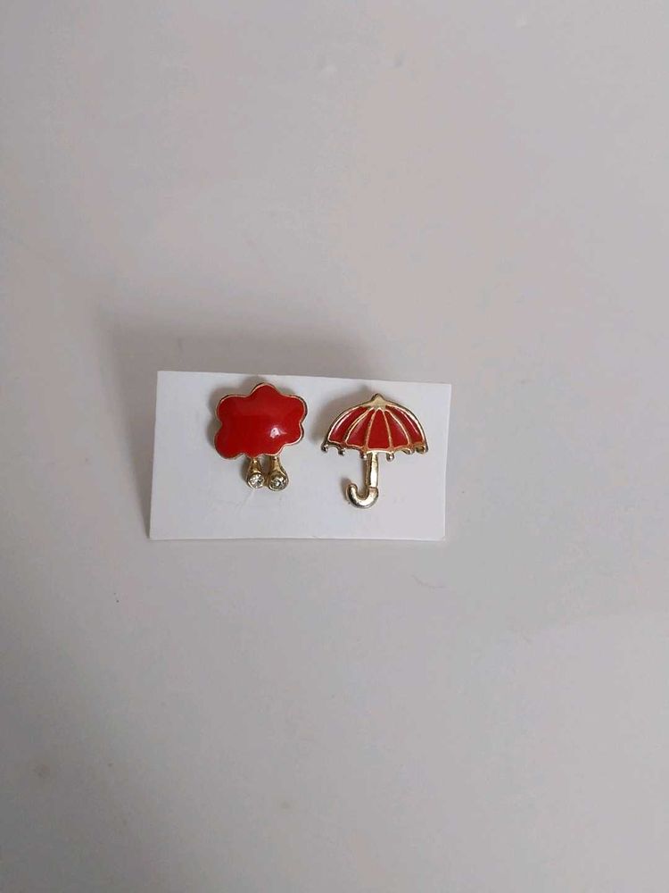 RAINCLOUD AND UMBRELLA MISMATCHED EARRING