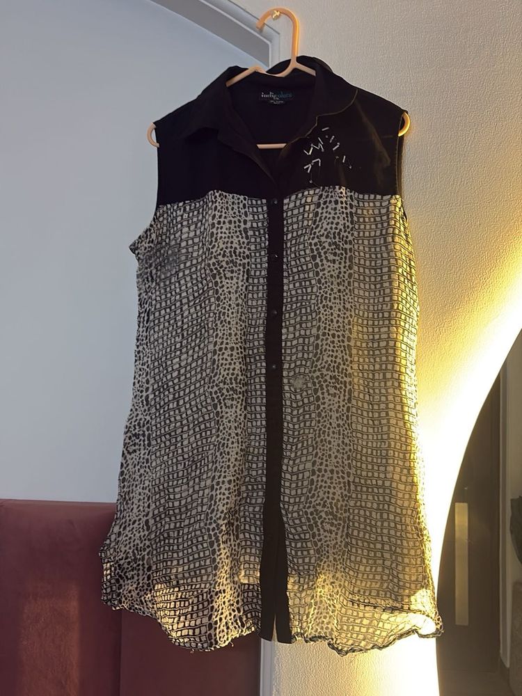 Sleeveless Print Blouse