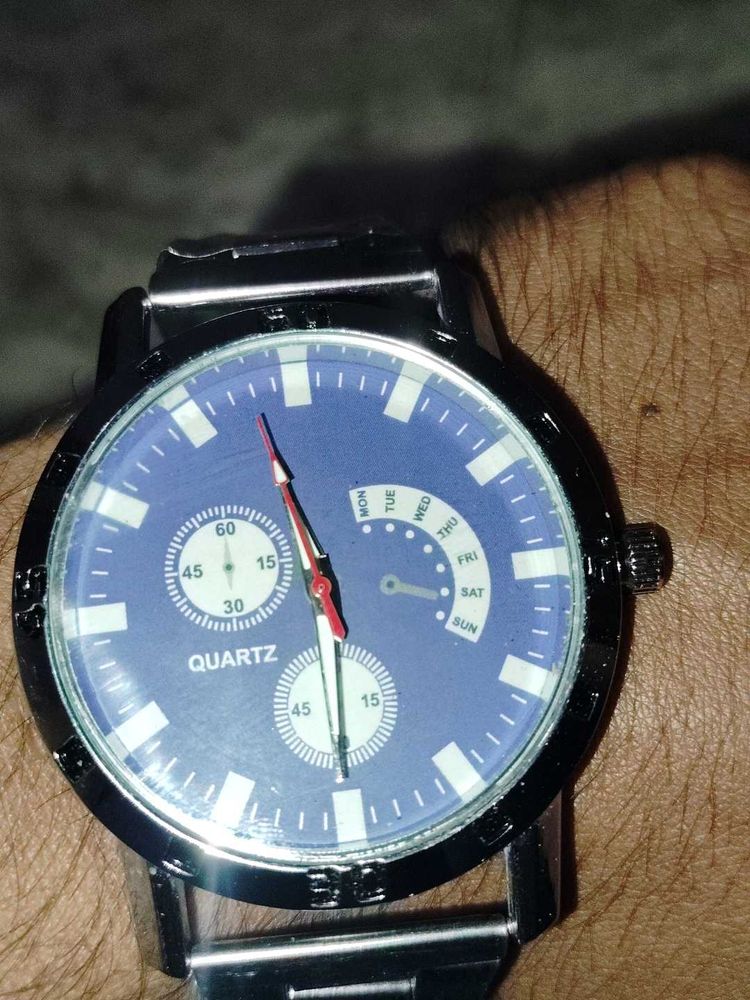 New Steal Rist Watch With Premium Colour