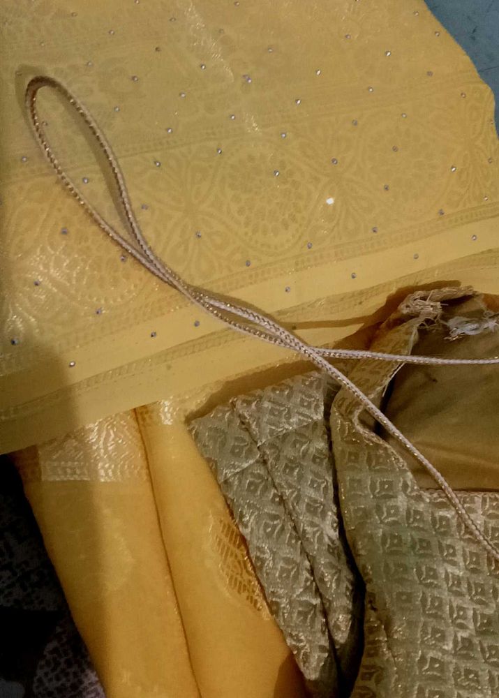 Saree With Stitched Blouse