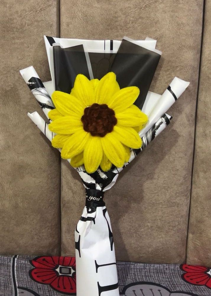 Crochet Sunflower Bouquet.