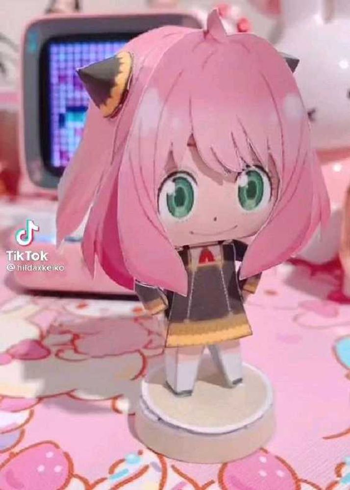 ✂️ DIY Paper Figurine Template – Anya Forger 🧩