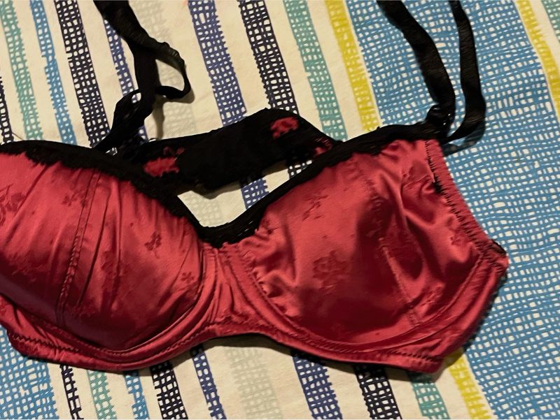 Lovable Lingerie 32