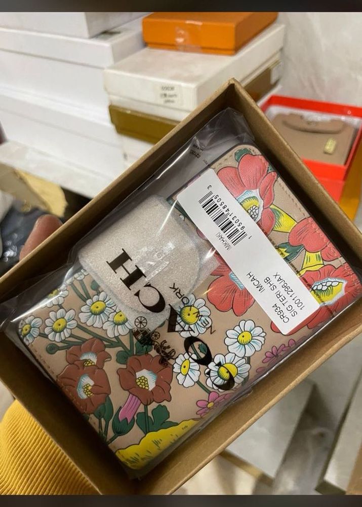 Authentic Coach Multiple options- No Negotiation